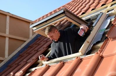 Pose de fenêtres de toit Velux à Mialet